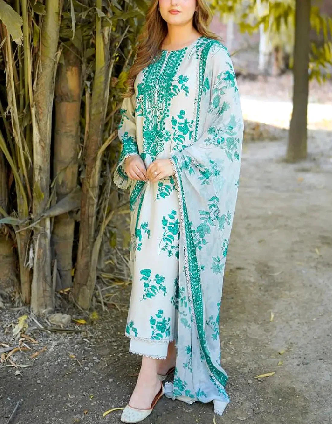 LUXURY LAWN 3PCS STITCHED | LL-1702-US