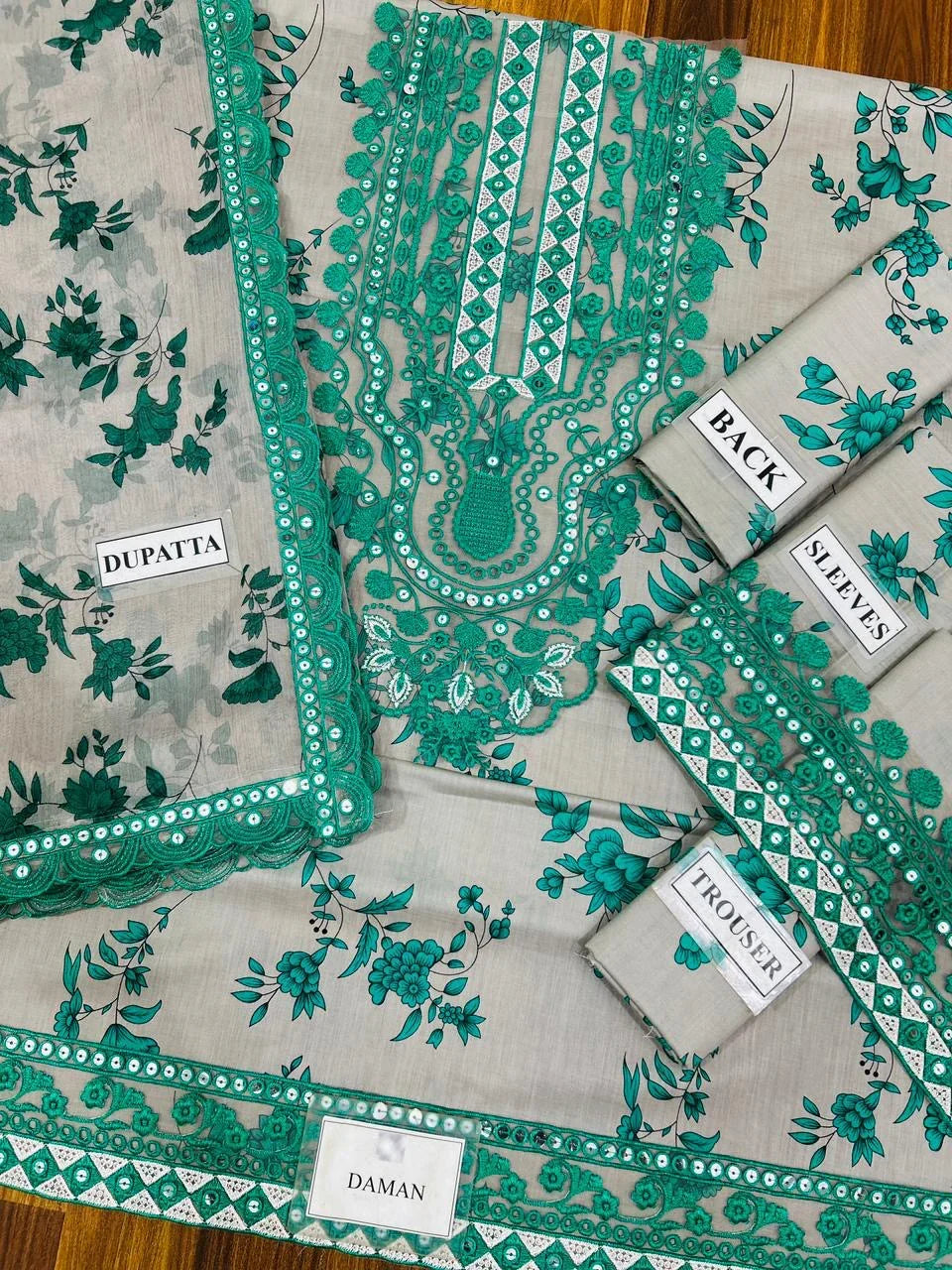 LUXURY LAWN 3PCS STITCHED | LL-1702-US